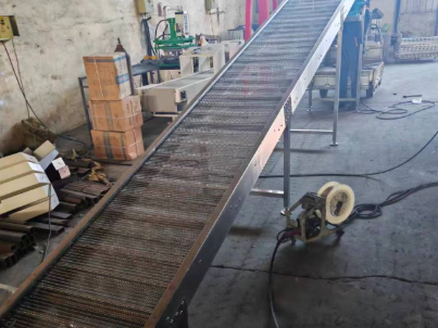 real inclined belt conveyor dryer