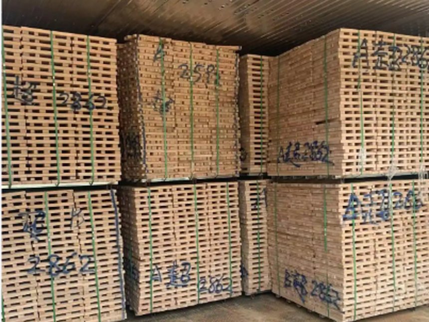 real bamboo board dryer reference with stacked boards in drying kiln
